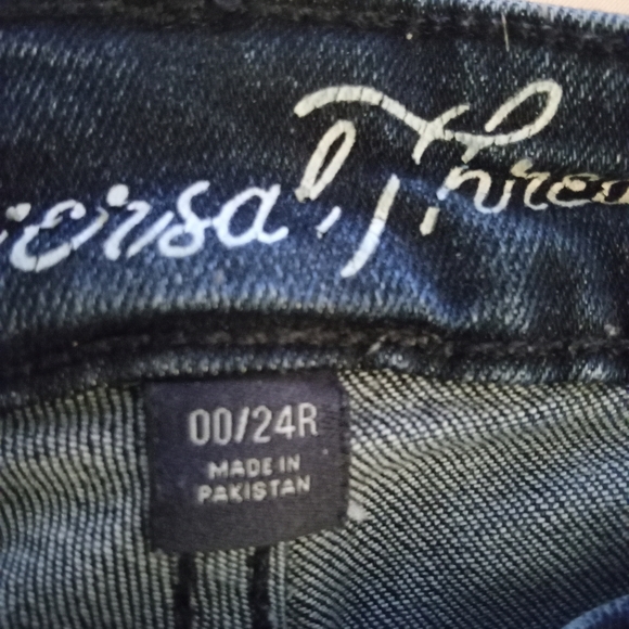 Universal Thread Jeans - Picture 4 of 4